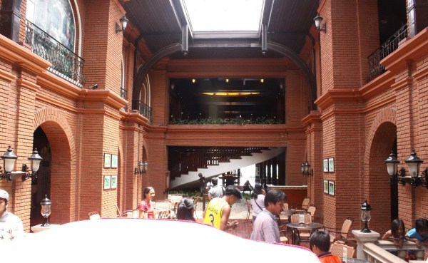 Hall at Fountain Garden at Fort Ilocandia Resort Hotel
